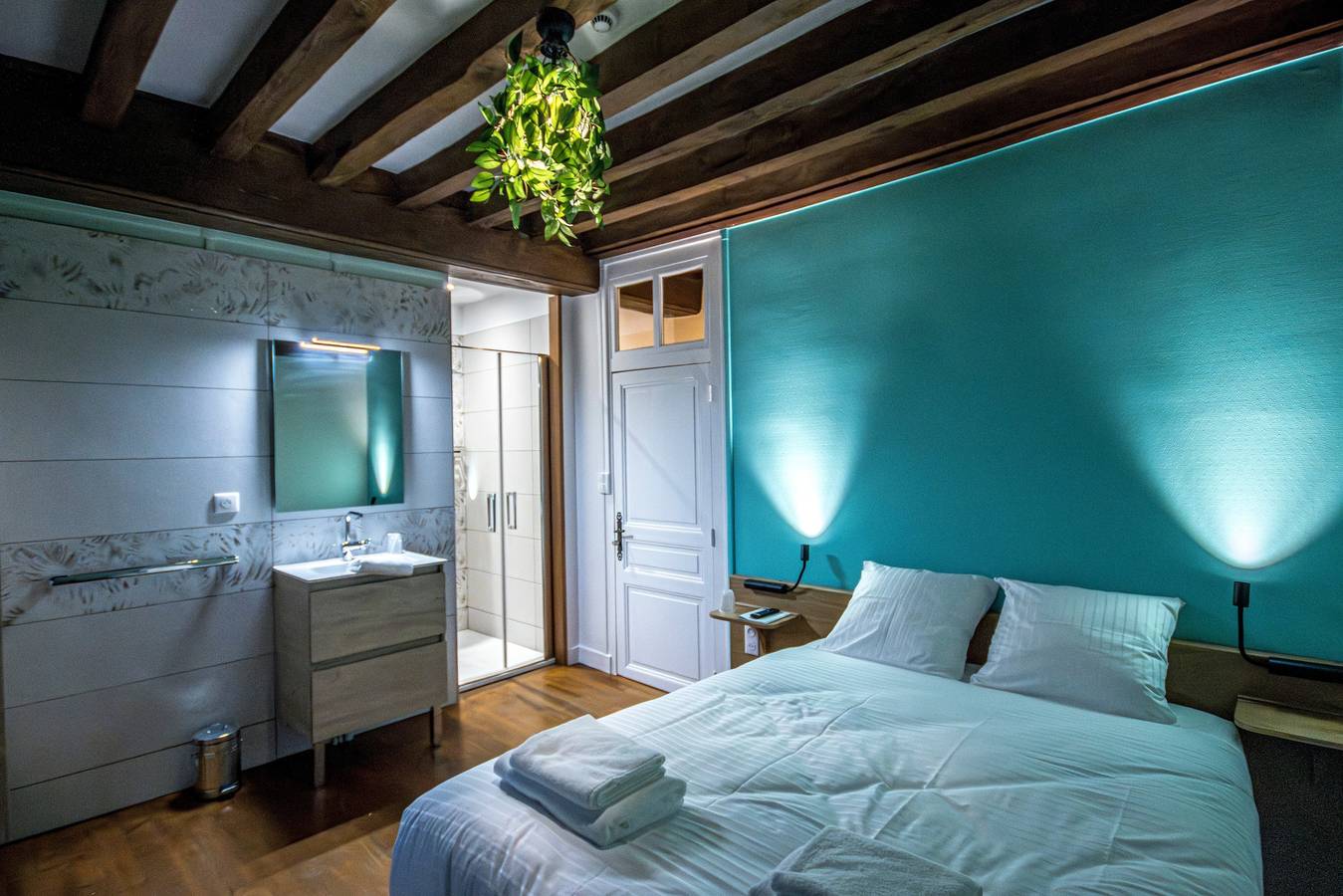 Bed & Breakfast 'Suite Les Douves 6-7-Grange Arthuis' mit Wlan und Klimaanlage in Lavau, Loire-Tal