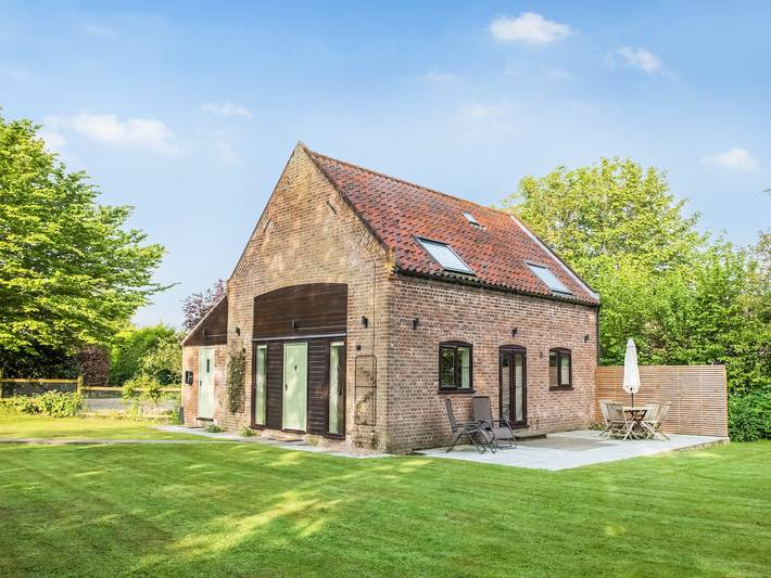 Cottage for 4 people, with garden, with pets in Norfolk