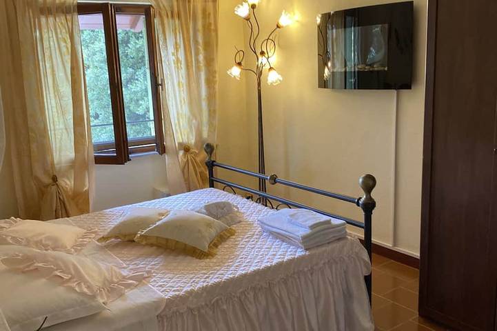 Tv119: Schnuckeliges Ferienhaus für 4 Personen mit privatem Pool in der Natur in Camaiore, Italienische Riviera