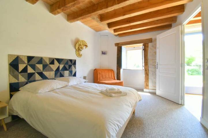 Location de vacances pour 21 personnes, animaux acceptés à Lignières - 2