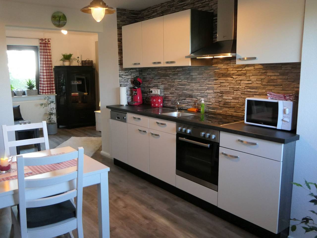 Ganze Wohnung, Ferienwohnung "Sunnenviul", traumhafte Auszeit im Grünen - mit Terrasse & herrlichem Ausblick in Lennestadt, Sauerland