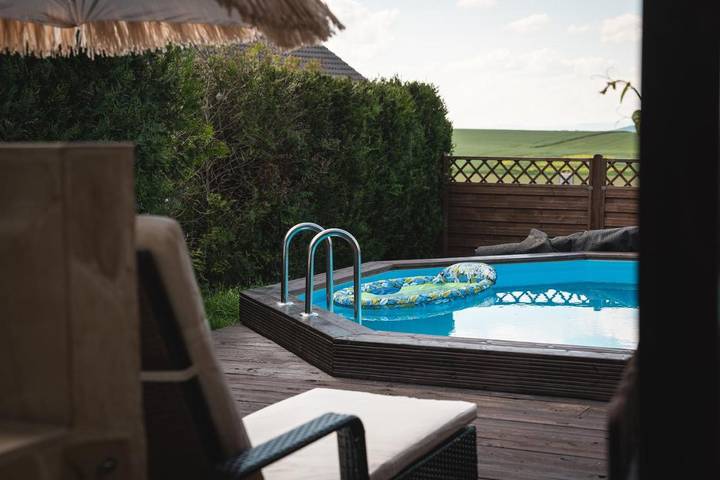 Ferienwohnung für 8 Personen, mit Pool und Garten sowie Ausblick und Sauna - 1