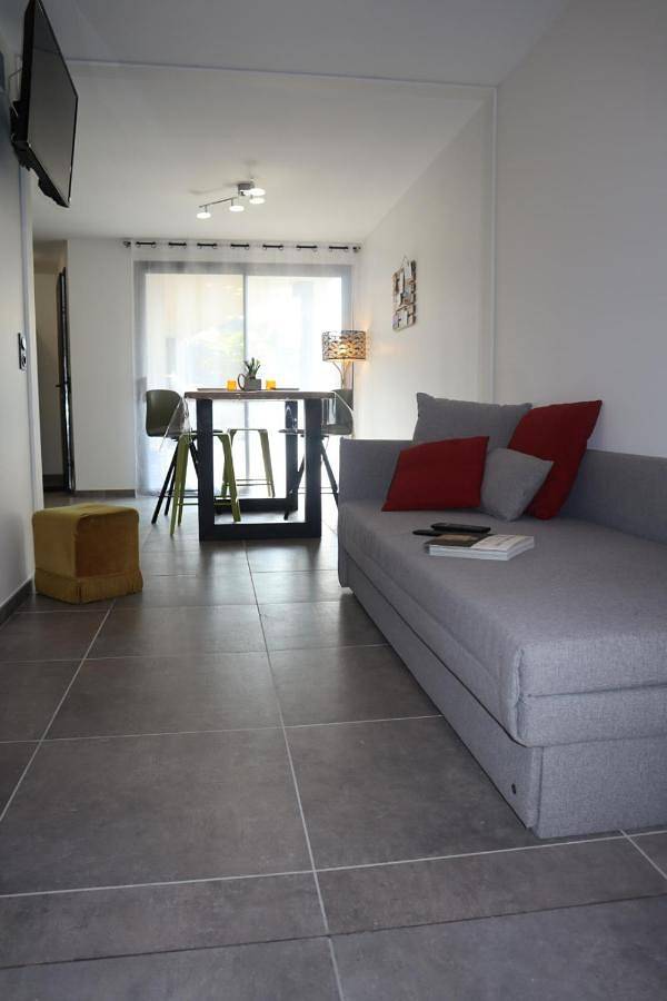 Appartement entier, Charmant studio, neuf in Voglans, Région de Chambéry