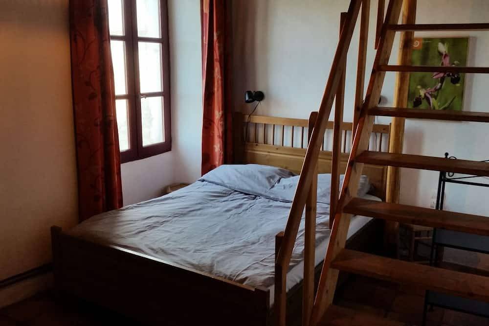 Appartement entier, Location vacances en Cévennes - Gîte Cévennes - Vue panoramique exceptionnelle in Moissac-Vallée-Française, Parc national des Cévennes