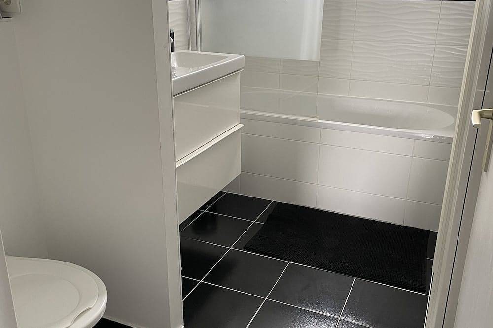 House Vannes in Séné, Côte des Mégalithes