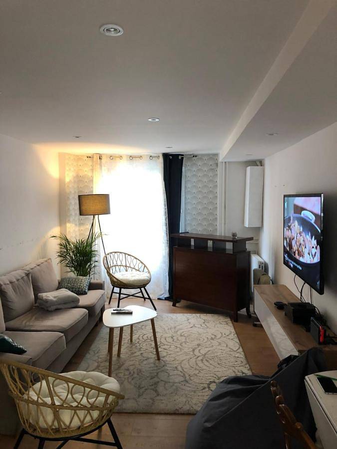 Appartement entier, Three-Bedroom Apartment in Équeurdreville-Hainneville, Cherbourg-en-Cotentin
