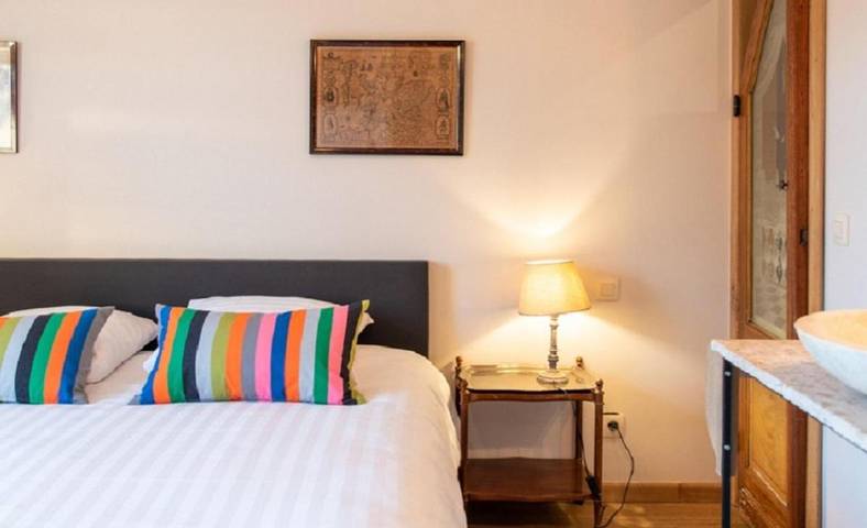 Hôtel pour 4 personnes, avec vue, animaux acceptés dans Foy-Notre-Dame - 3