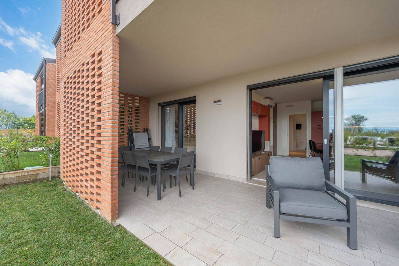 Appartement entier, Apartmentsgarda - Cuore del Garda 9 in Peschiera del Garda, Montagnes autour du lac de Garde