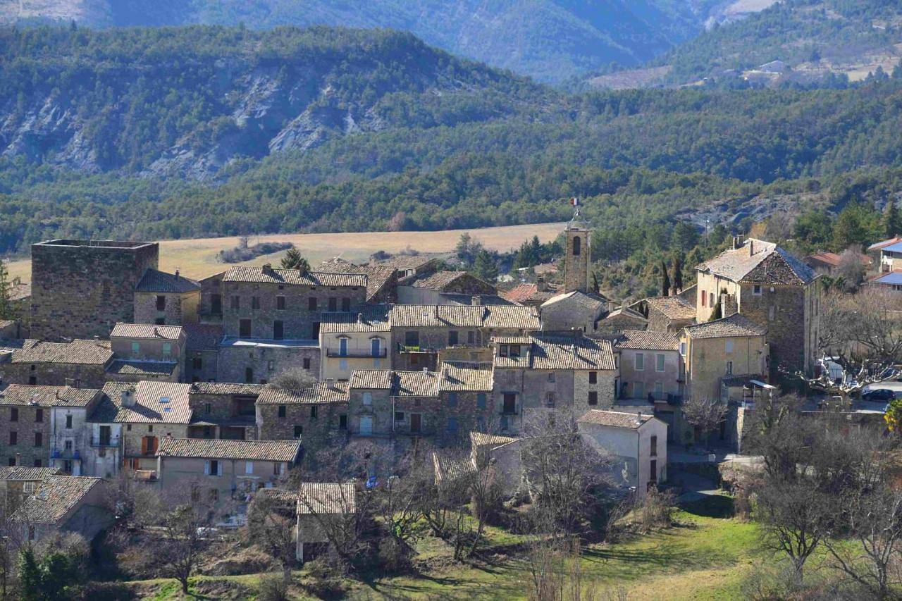 Twin Room with Mountain View in Rosans, Région de Gap
