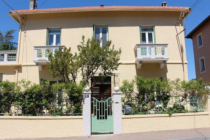 Chambre d’hôte pour 2 personnes, avec jardin et piscine