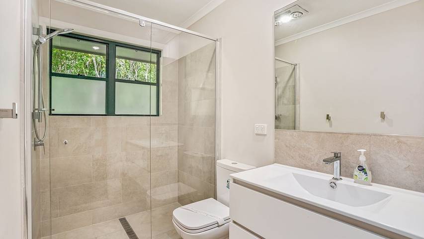 Holiday home for 9 people, with garden in Rainbow Beach