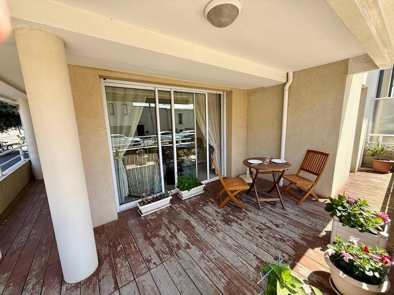 Apartamento entero, Apartamento T3 con Terraza y Garaje a 300m de la Playa in Les Sables-d'Olonne, Vandea