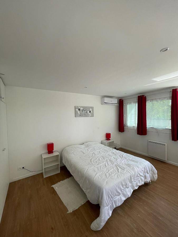 Gîte pour 4 personnes, avec vue ainsi que vue sur le lac et balcon dans Lac de Christus - 3