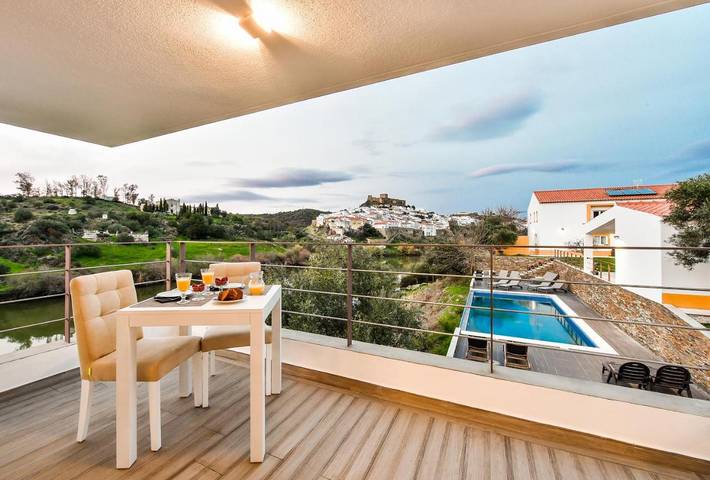 Casa rural para 2 pessoas, com Terraço e Jardim e ainda Piscina and Vista para o lago em Mértola