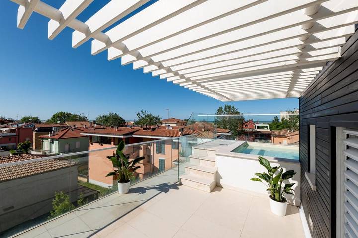 Ferienwohnung für 8 Personen, mit Terrasse und Pool sowie Ausblick, mit Haustier - 1