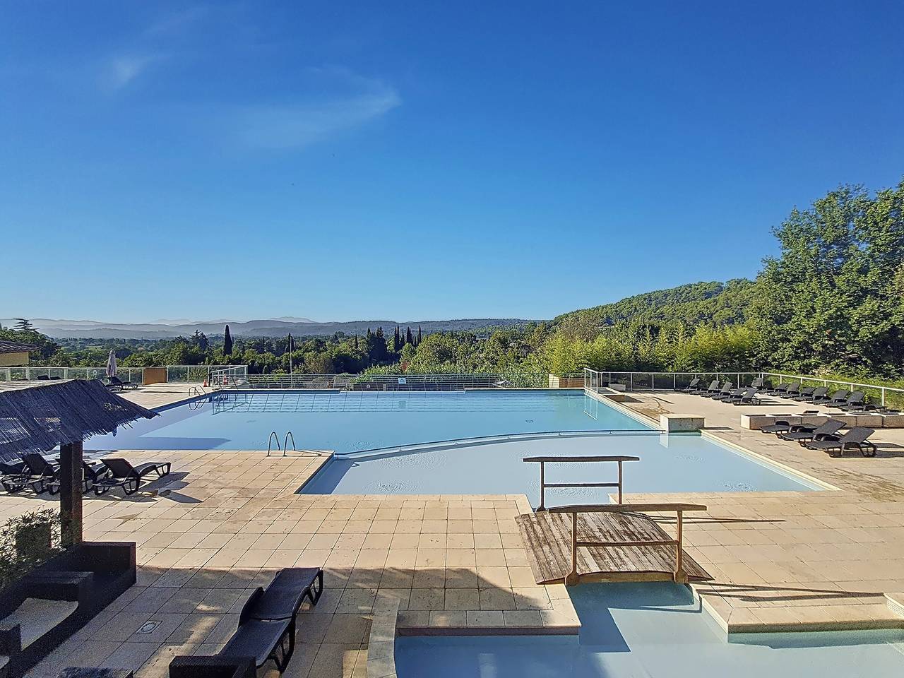 Entire studio, Quiet studio, pool, pets allowed, air conditioning, Var in Callian, Draguignan region