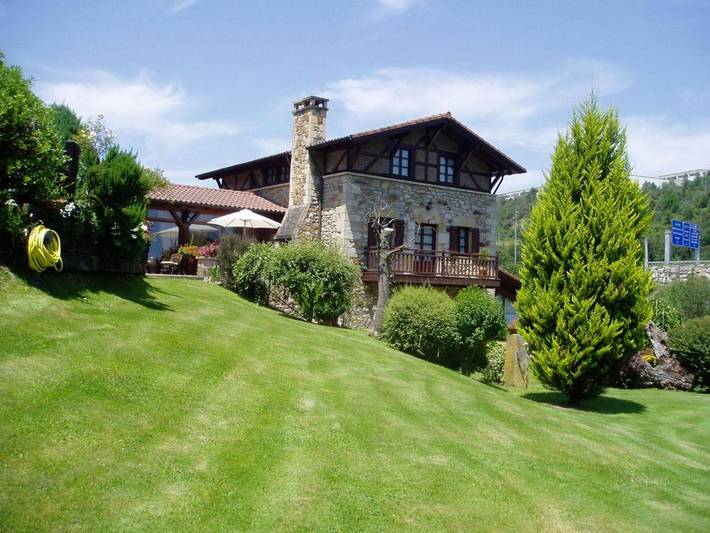 Maison de campagne pour 2 personnes, avec Terrasse ainsi que Jardin et Vue à Galdakao