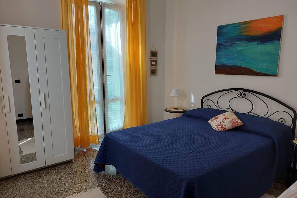 Appartamento intero, Accogliente appartamento per 6 ospiti con Wifi, Tv, balcone e animali ammessi, vicino Genova in Bogliasco, Riviera Ligure