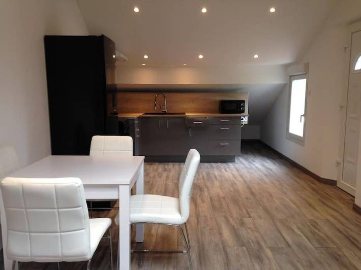 Appartement de vacances pour 2 personnes, avec piscine et jacuzzi ainsi que jardin et terrasse