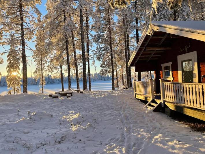 Camping für 4 Personen, mit Ausblick und Garten sowie Seeblick und Terrasse, mit Haustier in Nordschweden