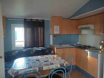 Camping pour 6 Personnes dans Massillargues-Attuech, Région d'Alès, Photo 3