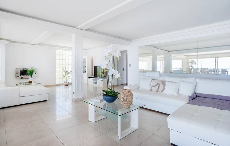 Location de vacances pour 10 personnes, avec piscine ainsi que terrasse et jardin dans Les Issambres - 3