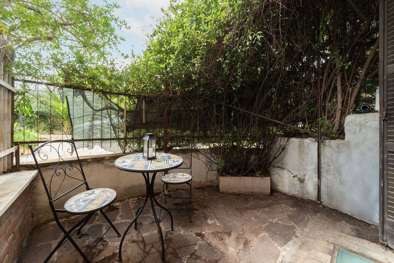 Entire apartment, Guesthost - Comfy Apartment near Vatican City! in Vatican, Rome Province