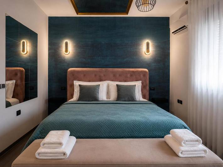 Chambre d’hôte pour 2 personnes, avec balcon, animaux acceptés à Tirana