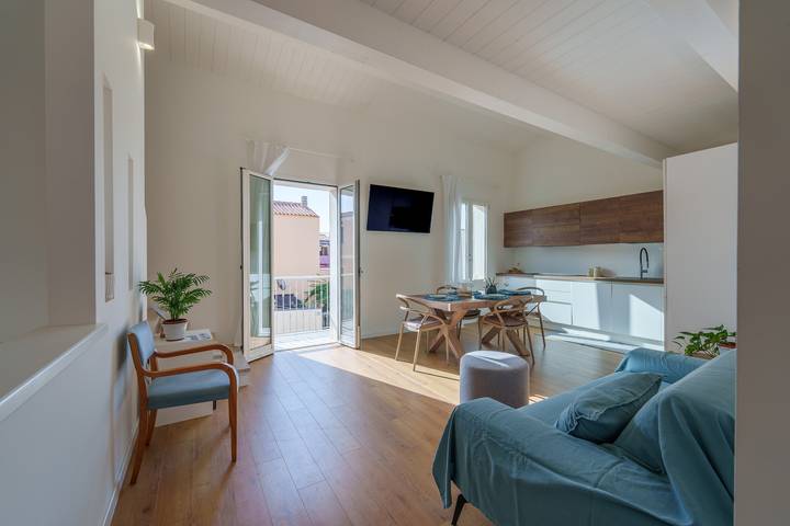 Gîte pour 6 personnes, avec balcon dans Santa Teresa Gallura - 3