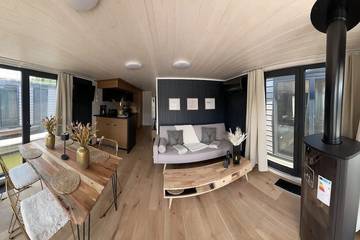 Hausboot für 5 Personen, mit Terrasse, mit Haustier in Fürstenberg/Havel