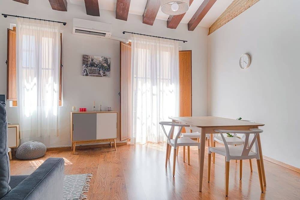Ganze Wohnung, Low Flat Square Tossal in Valencia City Centre, Valencia