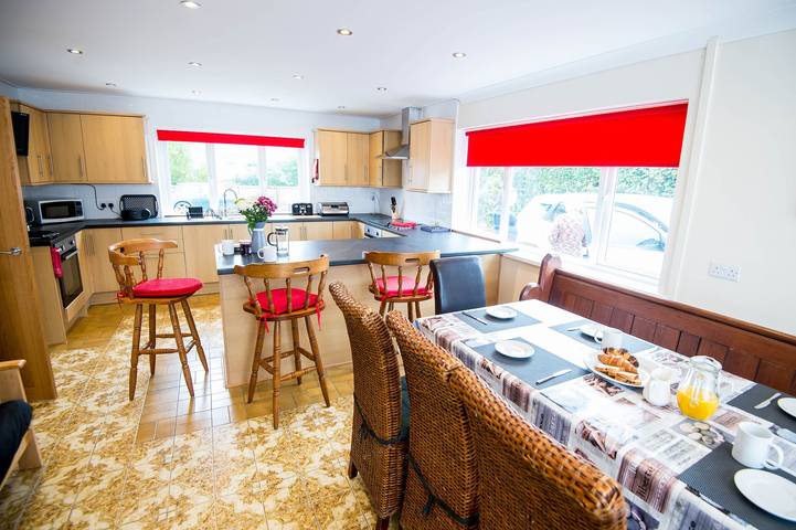 Cottage for 12 people, with garden, child-friendly in Laugharne