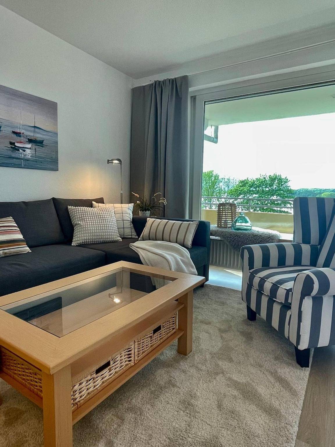 Ganze Wohnung, Apartment 'Heimathafen' mit Seeblick, Balkon und Wlan in Malente, Ostholstein