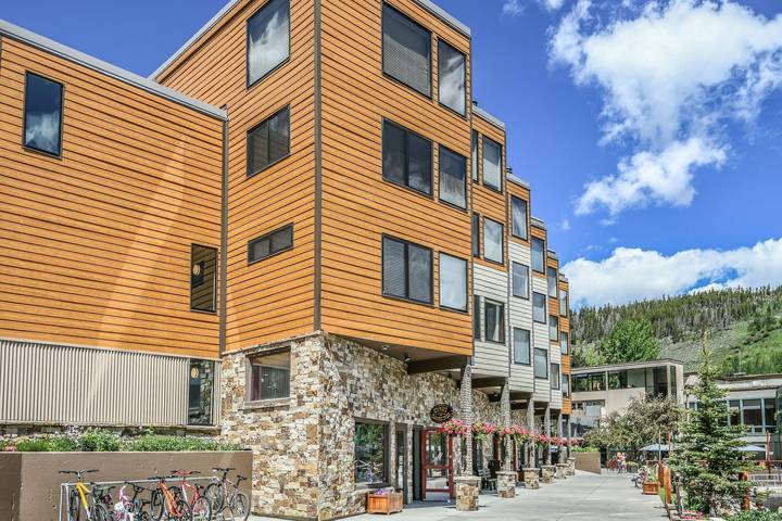 Vacation rental for 4 people, with sauna and pool in Summit County