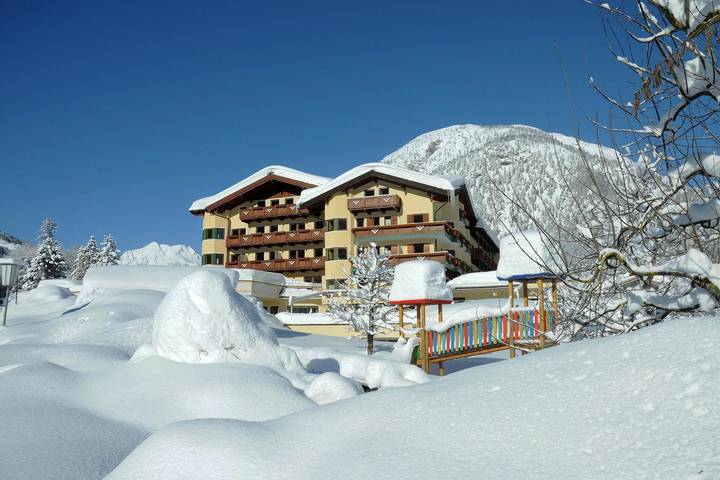 Hotel für 4 Personen, mit Sauna und Pool sowie Garten und Seeblick, mit Haustier in Eben am Achensee - 3