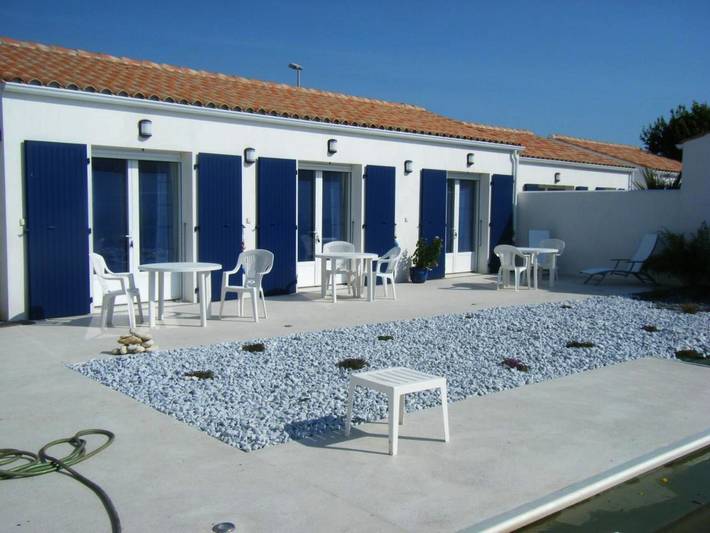 Chambre d’hôte pour 3 personnes, avec piscine ainsi que jardin et vue sur l' Île d'Oléron - 3