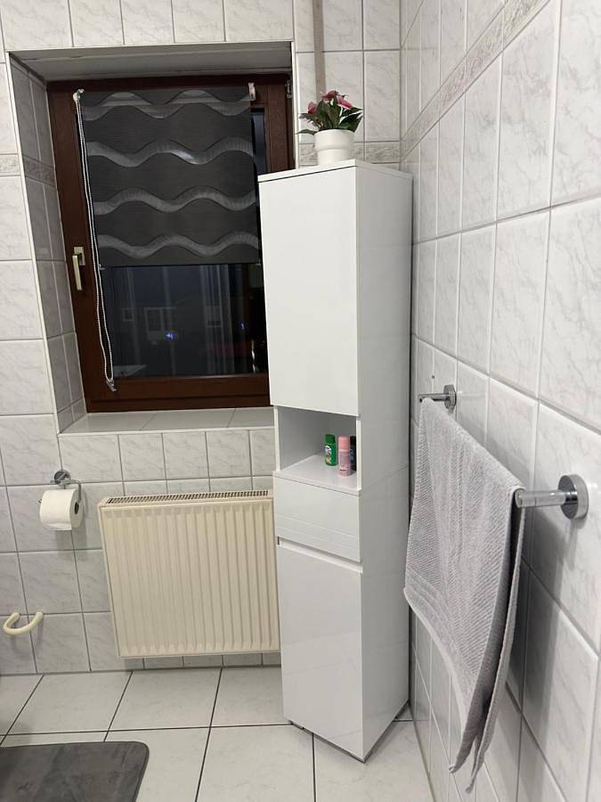 Ganze Wohnung, Zum Käutzchen 120qm Ferienhaus 8 Personen 4 Schlafzimmer in Nossentiner Hütte, Naturpark Nossentiner/Schwinzer Heide