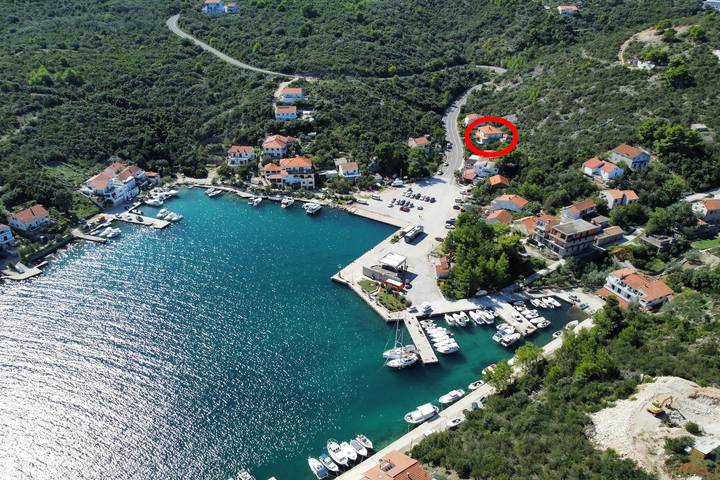 Ganze Wohnung, 4-Zimmer-Ferienwohnung mit Terrasse und Meerblick Zaglav (Dugi otok) -a in Sali, Dugi Otok