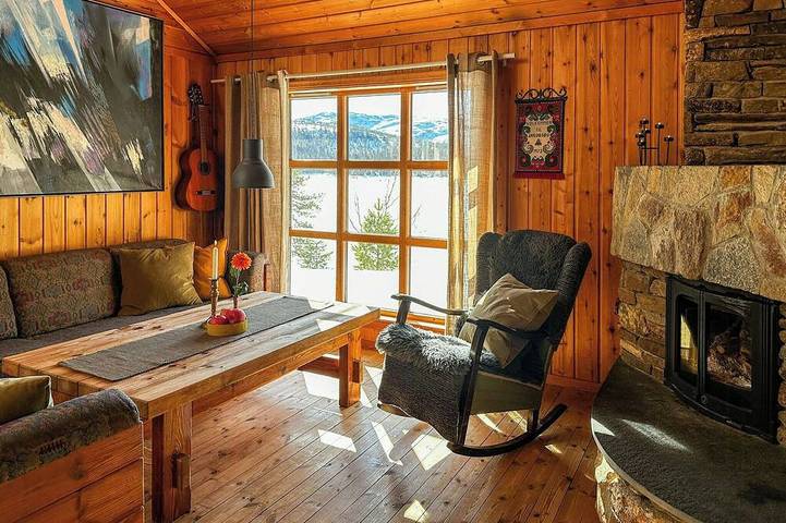 Ferienhaus für 9 Personen, mit Balkon und Garten