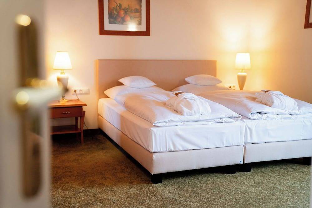 Ganze Wohnung, Ferienwohnung Landhaus in Waging am See, Rupertiwinkel