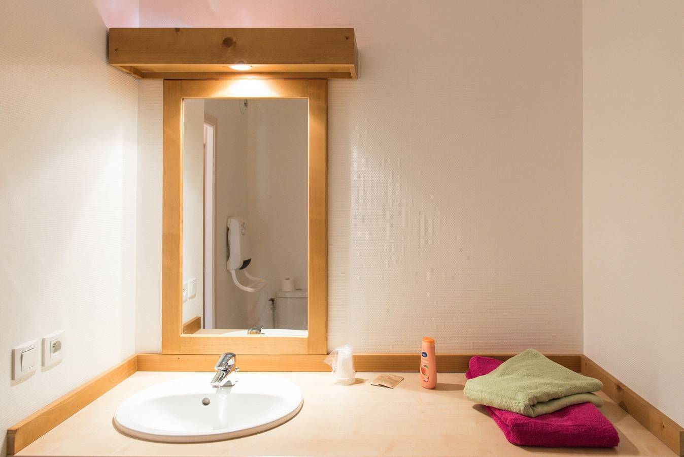 Ganzes Studio, Studio für 2 Personen mit Pool in Giez, Parc naturel régional du Massif des Bauges