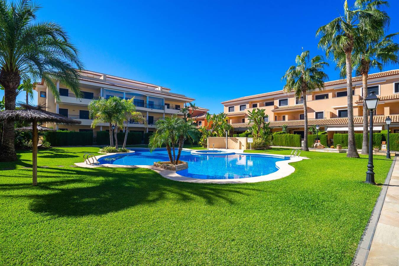 Location De Vacances pour 8 Personnes dans Playa del Arenal, Jávea