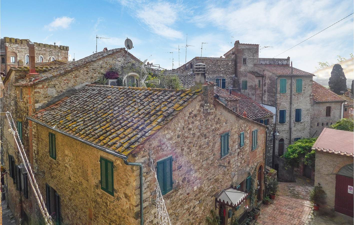 Ganze Ferienwohnung, Apt mit Meerblick, AC, WiFi und Geschirrspüler in Suvereto, Etruskische Küste