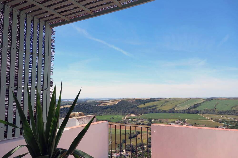 Appartamento intero, Casa Vista Castillo è un Cliff-bordo della casa con vista mozzafiato! in Arcos de la Frontera, Pueblos Blancos