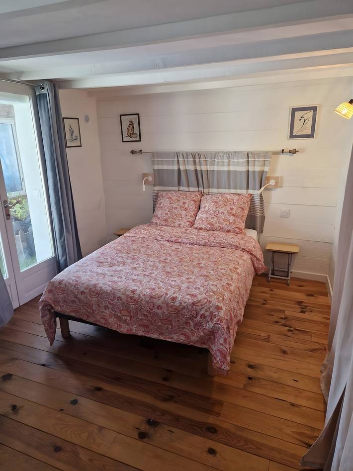 Hel enrumslägenhet, Studio "La Farigoulette" with Shared Pool, Private Terrace and Wi-Fi in Aniane, Lodève region
