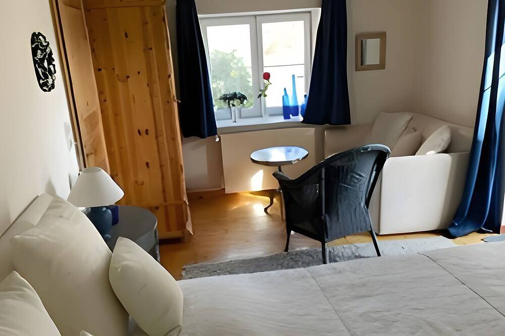 Ganze Wohnung, Apartment 'Im Ferienhaus Sükow' mit Terrasse, Garten und Wlan in Perleberg, Prignitz