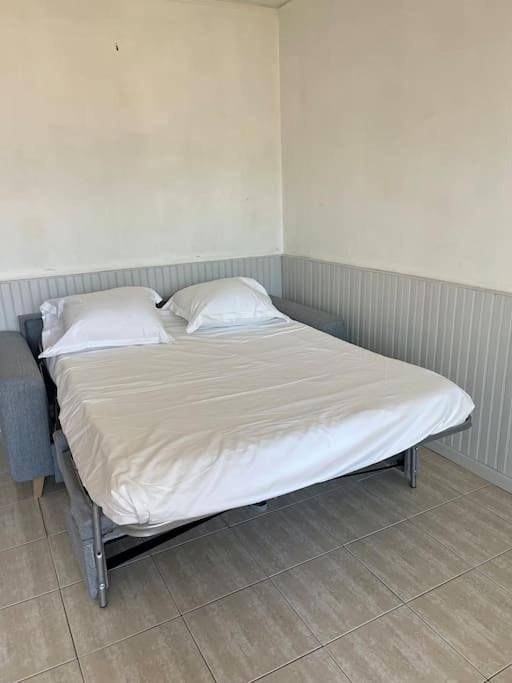 Gîte pour 2 personnes, avec Balcon ainsi que Terrasse et Vue dans Office De Tourisme De Propriano - 2