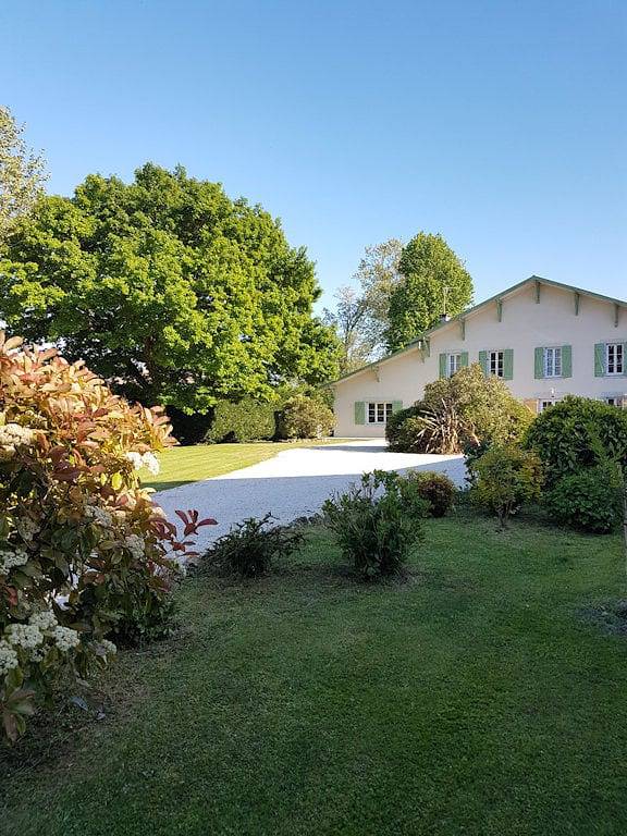 Chambre d’hôte pour 2 personnes, avec jardin