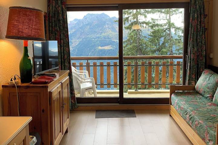 Appartement entier, Studio avec Balcon Plein Sud, au coeur de la Station,au pied des pistes. in La Rosière, Montvalezan
