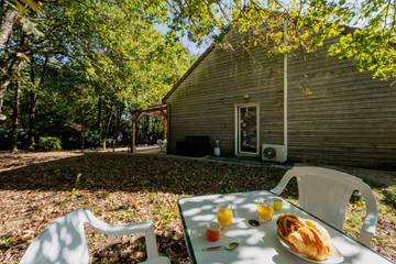 Gîte pour 4 personnes, avec terrasse et jardin à Brinon-sur-Sauldre